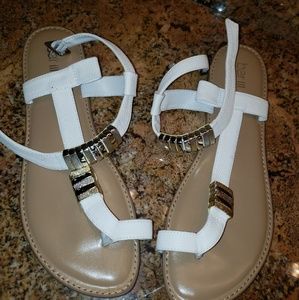 Bar lll women's sandals size 11 white NEW